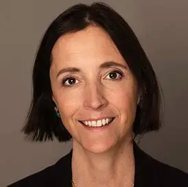 Alethea Hannemann headshot